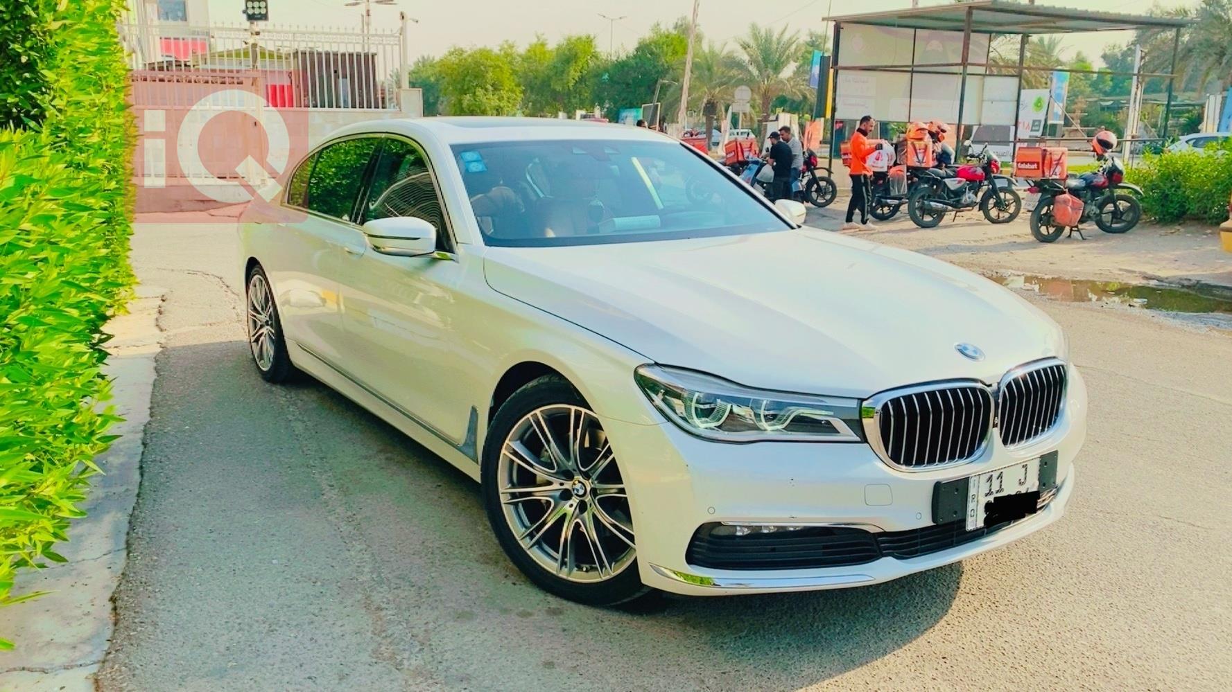 بي ام دبليو الفئة 7